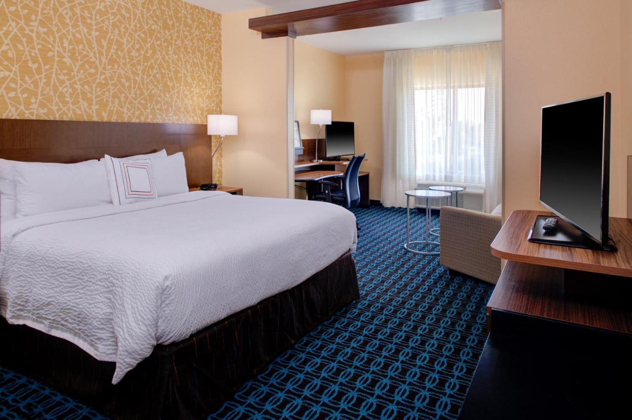 Fairfield Inn & Suites By Marriott Detroit Canton Extérieur photo