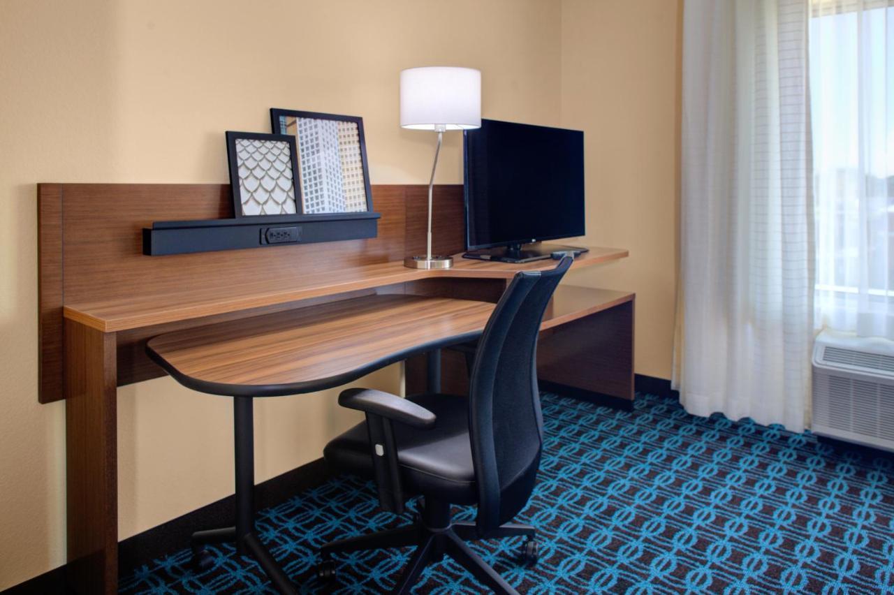 Fairfield Inn & Suites By Marriott Detroit Canton Extérieur photo