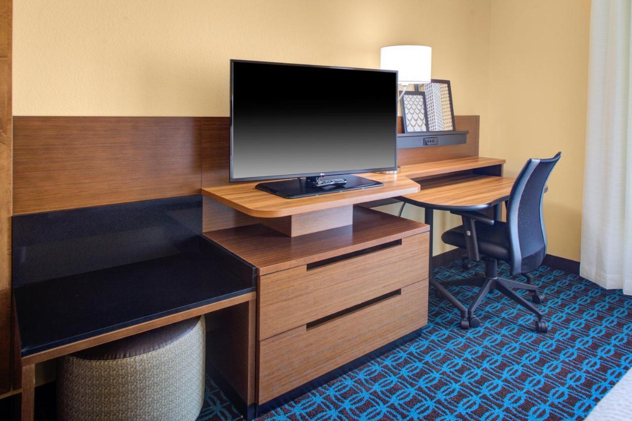 Fairfield Inn & Suites By Marriott Detroit Canton Extérieur photo