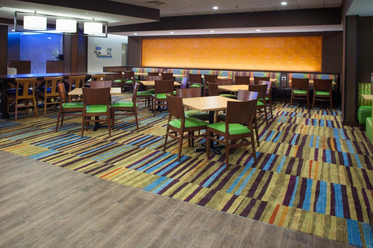 Fairfield Inn & Suites By Marriott Detroit Canton Extérieur photo